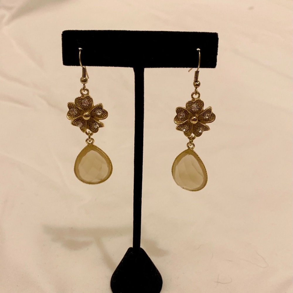 Gold Flower and Tear Drop Earrings